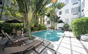 Spacious Private Sobe Studio